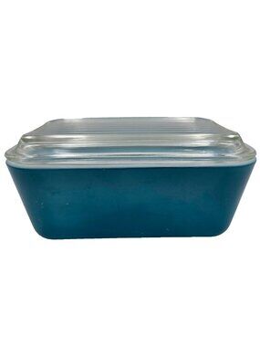 Vintage Pyrex Turquoise Refrigerator Dish With Lid 0502 Fridgie Blue Aqua Glass